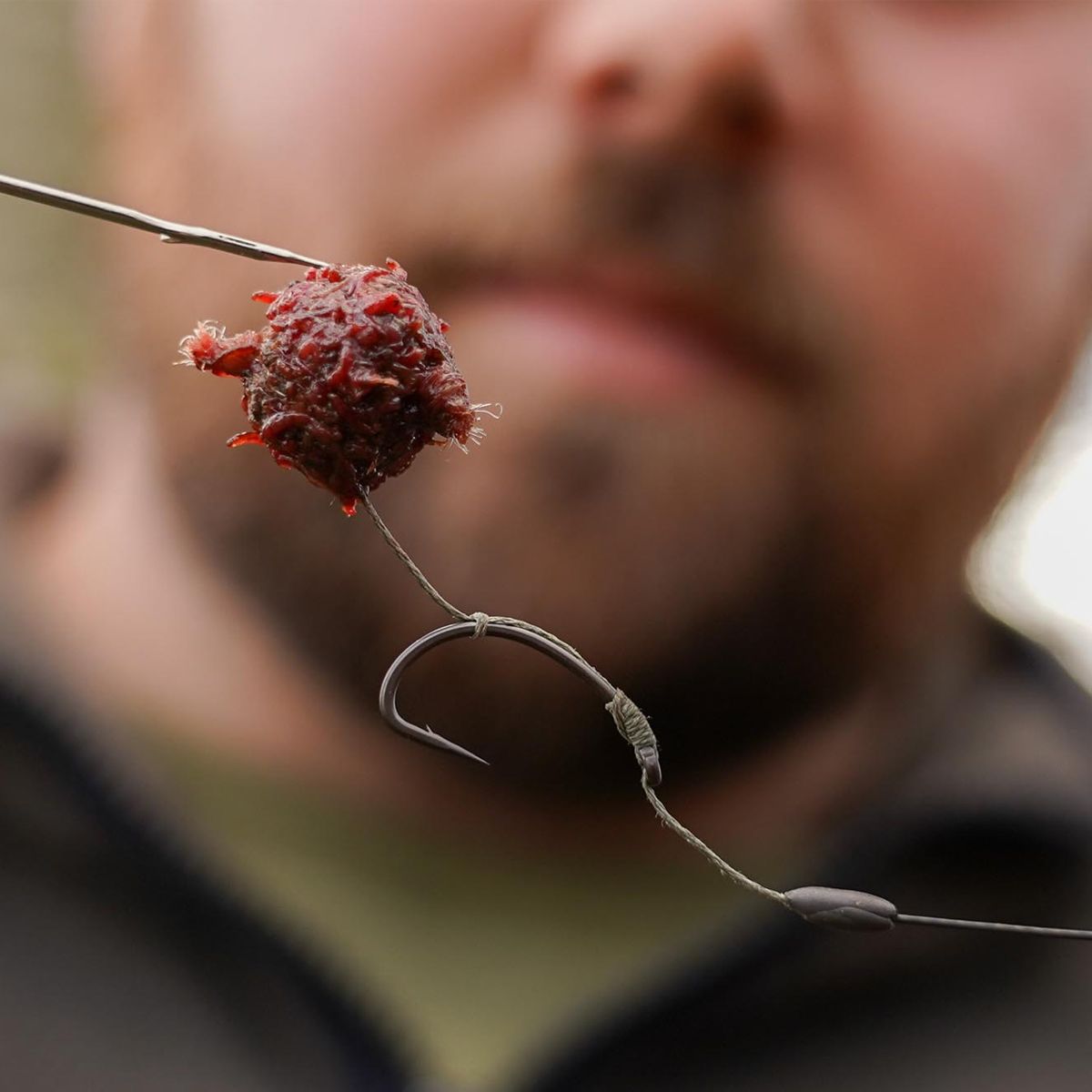 El CC Moore Liquid Bloodworm Compound es uno de los alimentos líquidos más eficaces y naturales jamás creados para la pesca de carpas y peces gruesos..