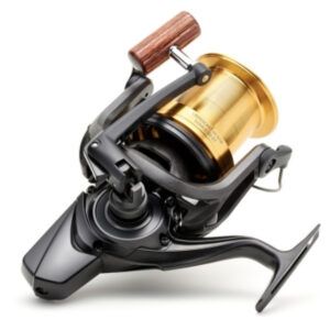 Daiwa Carrete Crosscast 21 45 SCW 5000 Esta versión 2020 toma el relevo con un diseño más moderno, tecnologías mejoradas precio difícil de igualar.