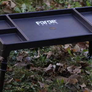 Forge Tackle Mesa Bivvy es la solución ideal. Fabricada con plástico ABS resistente, diseñada para soportar las exigencias de la vida al aire libre.