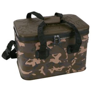 Fox Nevera Aquos Camolite 20L es la solución perfecta para los pescadores de carpfishing que necesitan mantener frescos sus cebos, alimentos o bebidas