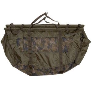 Fox Carpmaster Saco de Retención y Pesaje XL diseñado para ofrecer máxima protección y control en el manejo de carpas de gran tamaño.