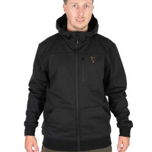 Fox Chaqueta Soft Shell Negro y Naranja-XL es una prenda diseñada para ofrecer comodidad, estilo y protección ligera a los pescadores.