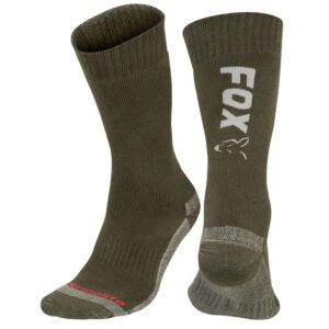 Los Fox Calcetines Térmicos Verde y Gris EU 44-47 perfectos para los pescadores de carpfishing que buscan mantener sus pies cálidos, secos y cómodos