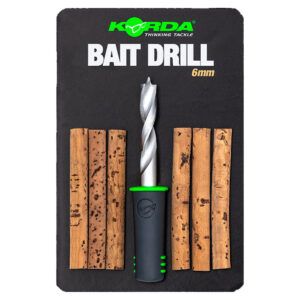 El Korda Bait Drill 6mm es la herramienta esencial para cualquier pescador de carpas que busque ajustar y equilibrar sus cebos con precisión profesional.