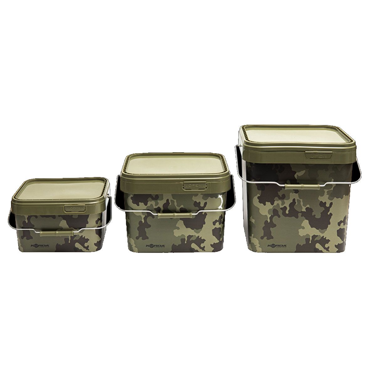 El Korda Compac Cubo 17L combina durabilidad, diseño práctico y estética Korda Kamo, convirtiéndose en un accesorio imprescindible para cualquier pescador.