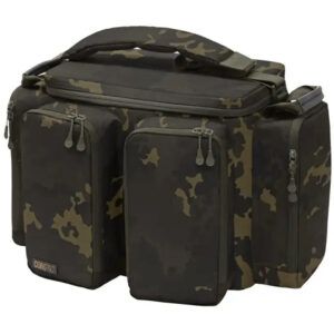 El Korda Compac Macuto Dark Kamo-L es la solución para pescadores de carpfishing que buscan transportar y organizar todo con comodidad y seguridad.