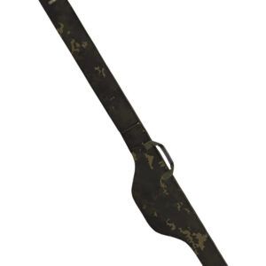 La Korda Compac Funda Individual 13ft Dark Kamo ideal para pescadores de carpfishing que buscan proteger sus cañas y carretes durante el transporte.