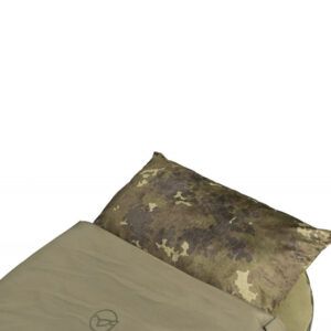 Korda Almohada Thermakore -L diseñada pensando en la comodidad y el bienestar del pescador, ofreciendo la posibilidad de adaptarse a cualquier condición.