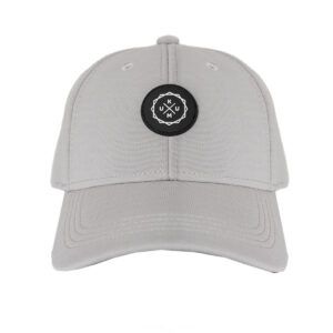 La Kumu Gorra 6 Panel Marque Gris combina comodidad, resistencia y estilo en un diseño que refleja la identidad del pescador de carpfishing actual.