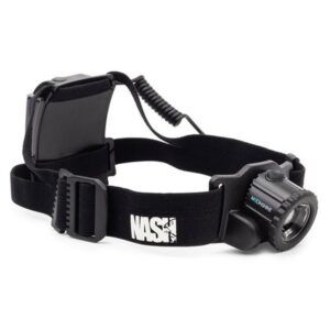 Nash Frontal Moonshine Mega Lite Su haz de hasta 760 lúmenes proporciona una iluminación capaz de cubrir la anchura de un canal.