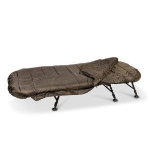 Nash Saco de Dormir 3 Estaciones es la elección perfecta para pescadores que buscan rendimiento, practicidad y comodidad en sus noches junto al agua.