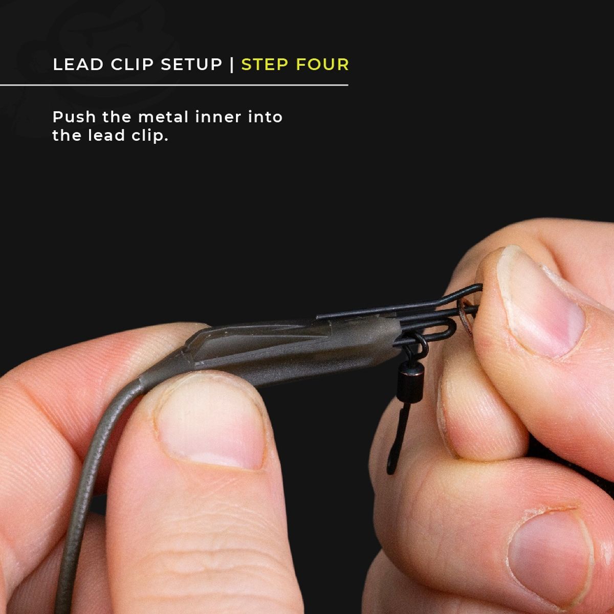 El RidgeMonkey Connexion Uni Lead Clip Camo Green permite al pescador decidir fácilmente si desea liberar o retener el plomo.