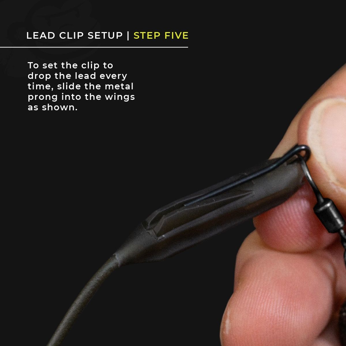 El RidgeMonkey Connexion Uni Lead Clip Camo Green permite al pescador decidir fácilmente si desea liberar o retener el plomo.