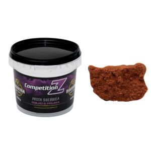 La Bucovina Baits Pasta Soluble Competition Z Squid & Ciruela es un cebo de acción rápida y alta atracción, creado para pescadores de carpfishing.