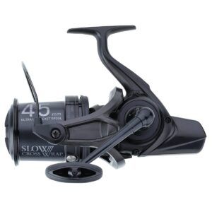 Daiwa Carrete Crosscast 45 SCW 5000 LD QD (Modelo 2024) potente, fiable y con un rendimiento profesional sin vaciar tu bolsillo.