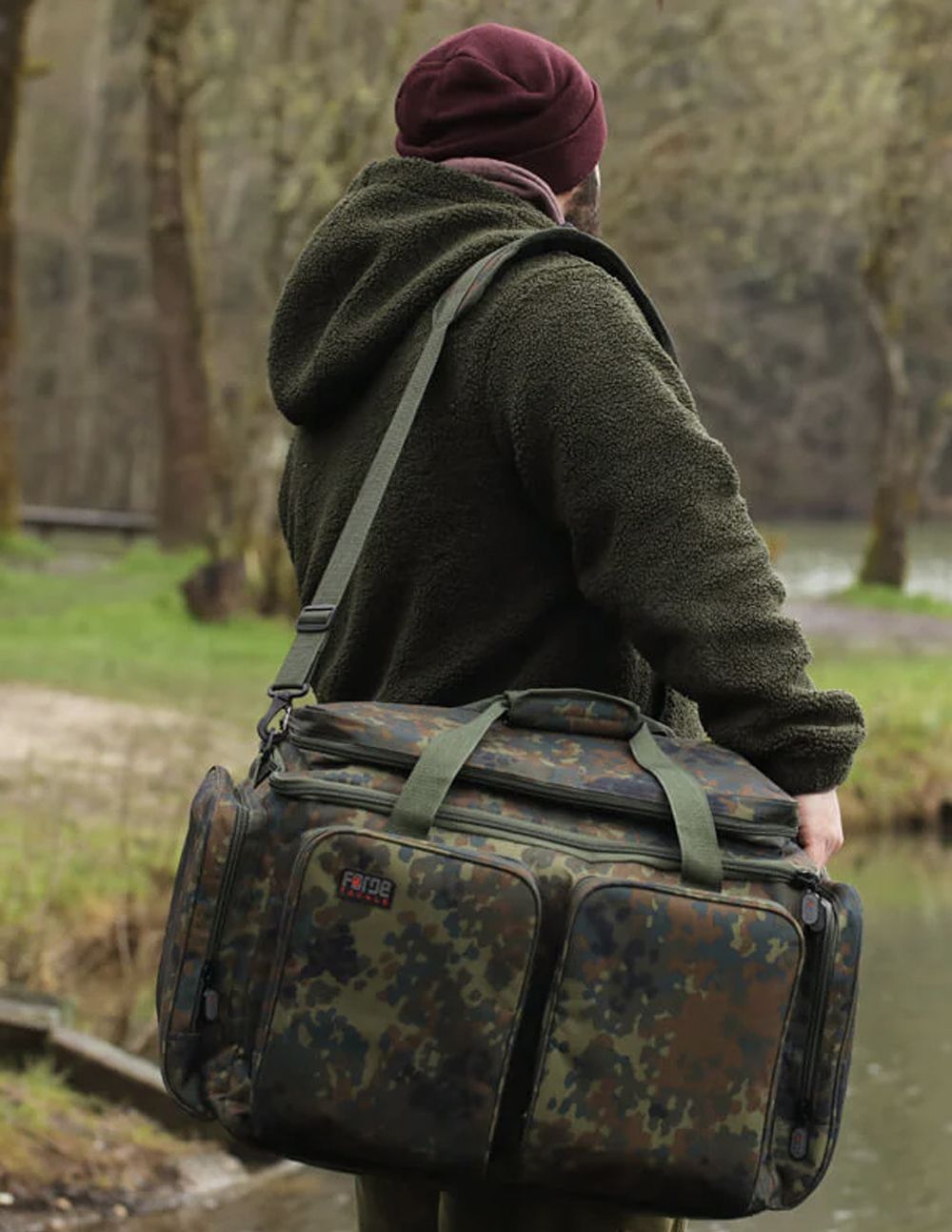 Forge Tackle FTR Macuto Camo XL ideal para los pescadores que buscan gran capacidad de almacenamiento, resistencia y comodidad en un solo producto.