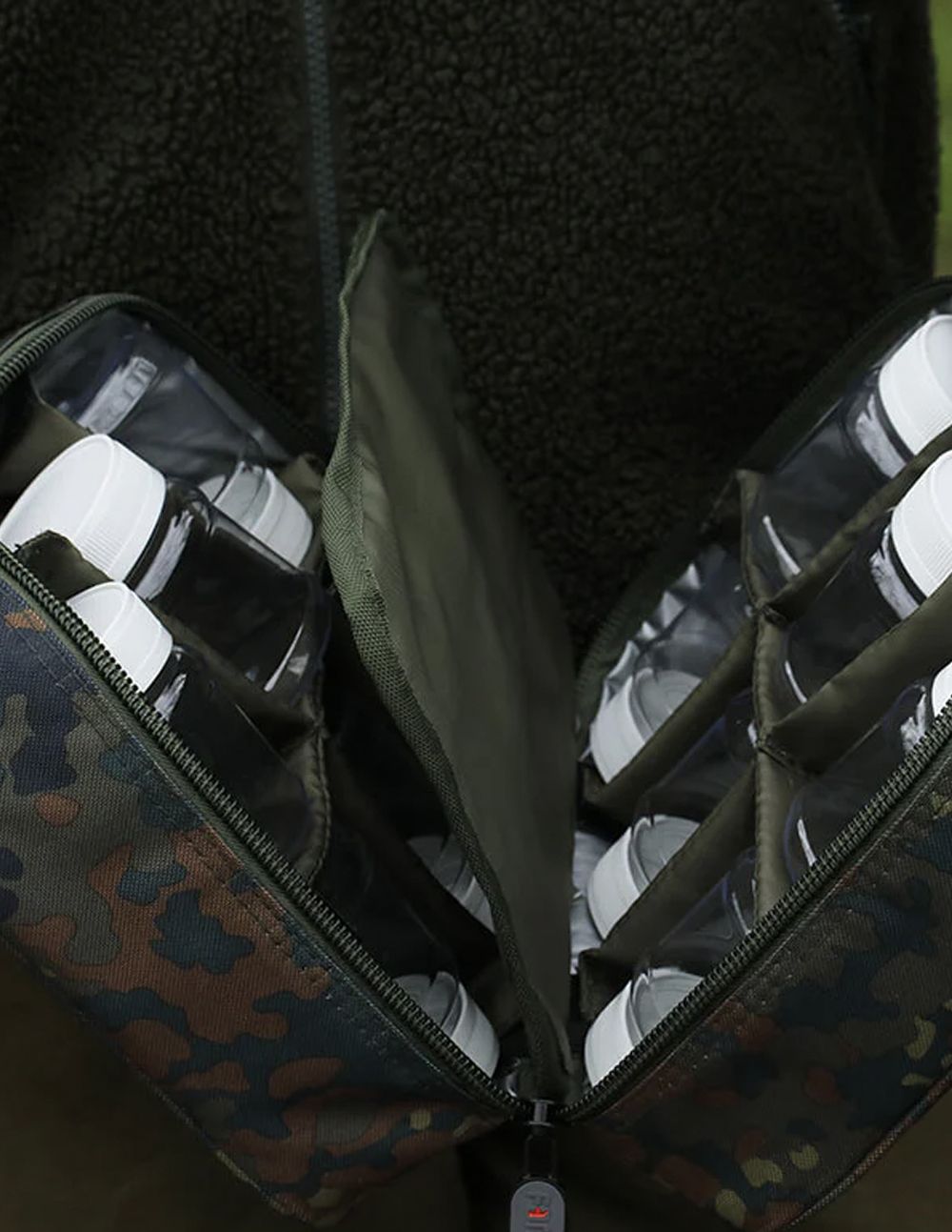 Forge Tackle FTR Bolsa Hookbaits Camo - Imagen 2