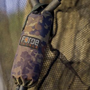 El Forge Tackle Flotador Sacadera es mucho más que un accesorio: es un aliado indispensable para garantizar seguridad y control durante la captura.