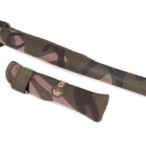 Fox Camolite Protector de Caña Neopreno XL es la solución ideal para proteger de forma segura tus cañas de carpa durante el transporte y almacenamiento.