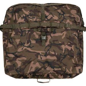 Fox Camolite Funda Silla- L está diseñada para almacenar y transportar sillas grandes de manera segura y cómoda. Con su exclusivo patrón Fox Camo.