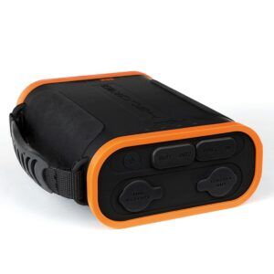 Fox Batería Portátil Halo 96k mAh es una batería portátil de alto rendimiento, diseñada específicamente para pescadores y entusiastas del aire libre.