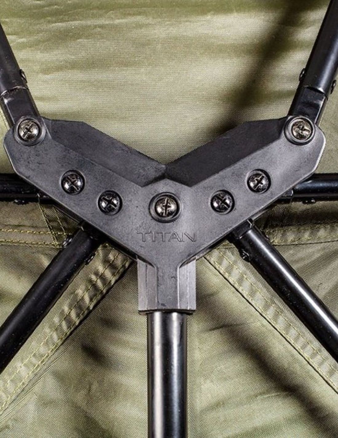 Nash Refugio Bivvy Titan Hide XL 2024 - Imagen 3