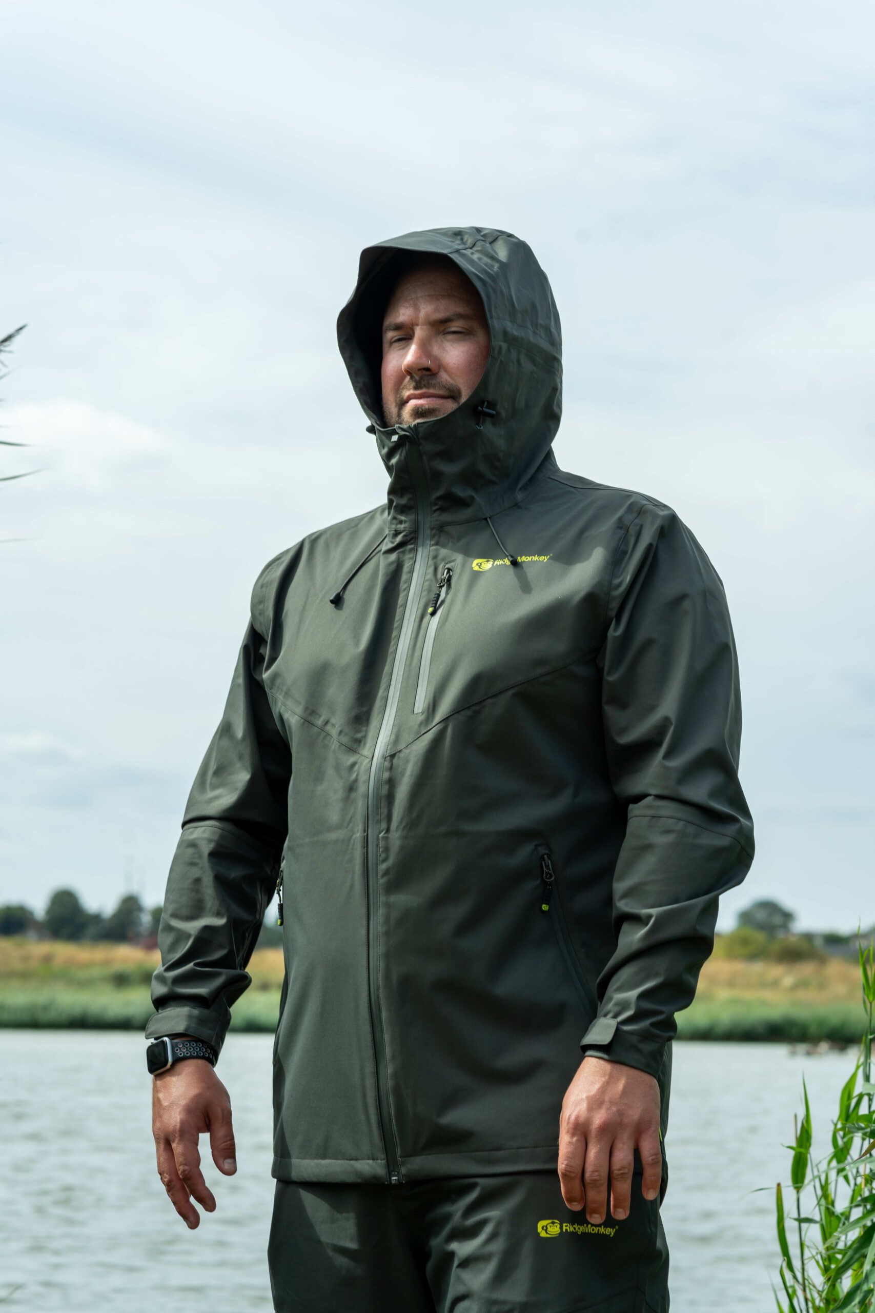 RidgeMonkey ThermaPro Waterproof Shell Coat Green M - Imagen 5