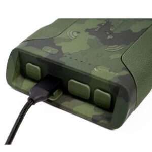 Lleva tu energía al siguiente nivel y no te desconectes ni un minuto del carpfishing con RidgeMonkey Cargador Portatil Vault C-Smart Wireless.