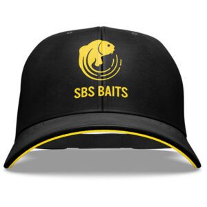La SBS Gorra Logo Baseball combina funcionalidad, estilo y protección, siendo un accesorio imprescindible para pescadores y amantes del aire libre.