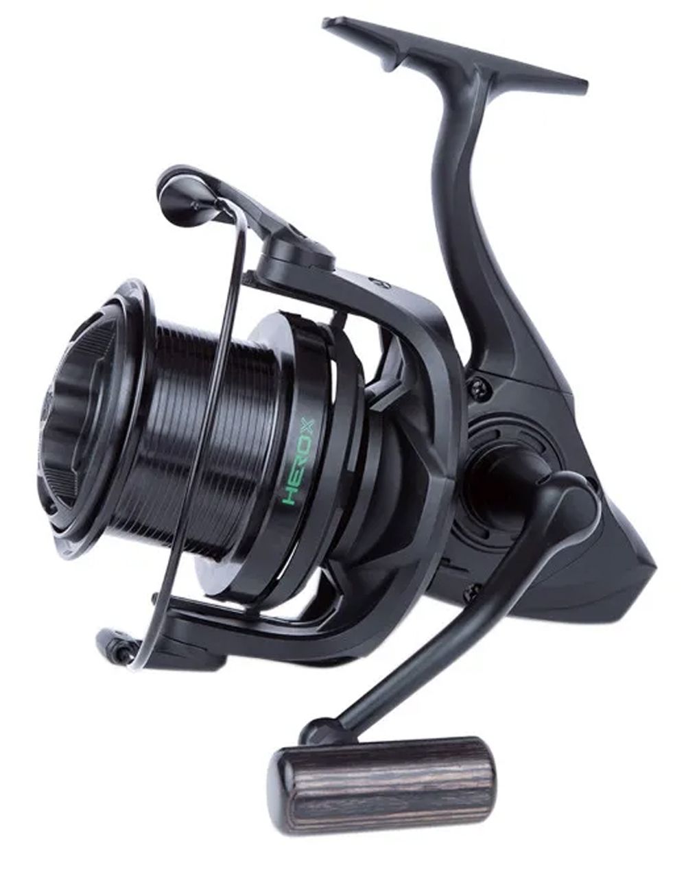 El Sonik Carrete Herox 10000 es la elección ideal para quienes necesitan un carrete potente, fiable y de gran capacidad diseñado para largas distancias.