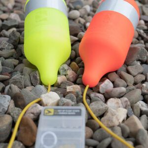 Avid Carp Marcador De Botella Diseñados específicamente para el trabajo desde embarcación, permiten a los pescadores mantener su línea fuera del fondo.