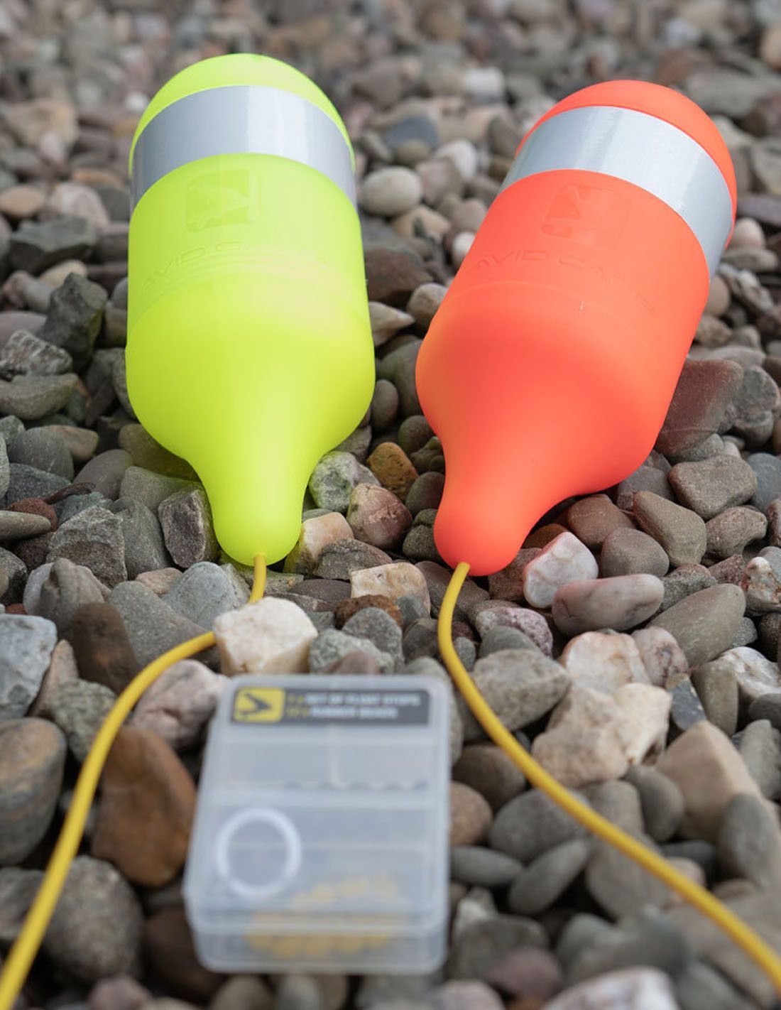 Avid Carp Marcador De Botella Diseñados específicamente para el trabajo desde embarcación, permiten a los pescadores mantener su línea fuera del fondo.