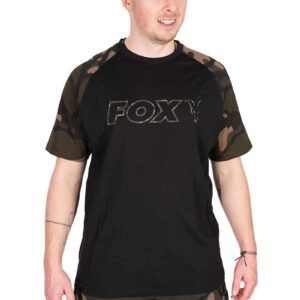 Destaca en tus jornadas con la camiseta Fox Black / Camo Outline S. Diseño en negro y Camo. ¡Comodidad 100% algodón para carpfishing o uso diario!