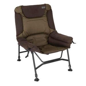 Fox Silla EOS Lounger es una silla estilo cubo pensada para quienes buscan descansar de verdad durante sus sesiones de pesca.