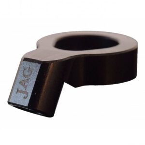 JAG Soporte Para Tensor Negro es la pieza perfecta para pescadores de carpfishing que buscan mantener la máxima precisión y estilo en su montaje.