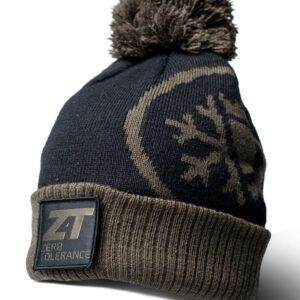 Nash ZT Gorro Patch Bobble Ideal para sesiones largas, madrugadas gélidas o simples jornadas de preparación en la orilla.