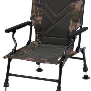 Prologic Silla Avenger Relax Camo es la elección perfecta para cualquier pescador que valore tanto el confort como la funcionalidad durante sus sesiones.