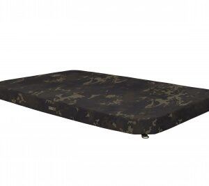 Korda Moqueta Compact Dark Camo combina protección, durabilidad, portabilidad y estilo. Garantiza un trato adecuado a cada carpa.