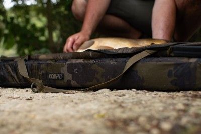 Korda Moqueta Compact Dark Camo - Imagen 6