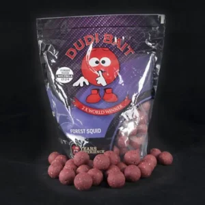 Dudi Baits Forest Squid Soluble 20mm es una exquisita selección de calamares cuidadosamente capturados y procesados para mantener su frescura