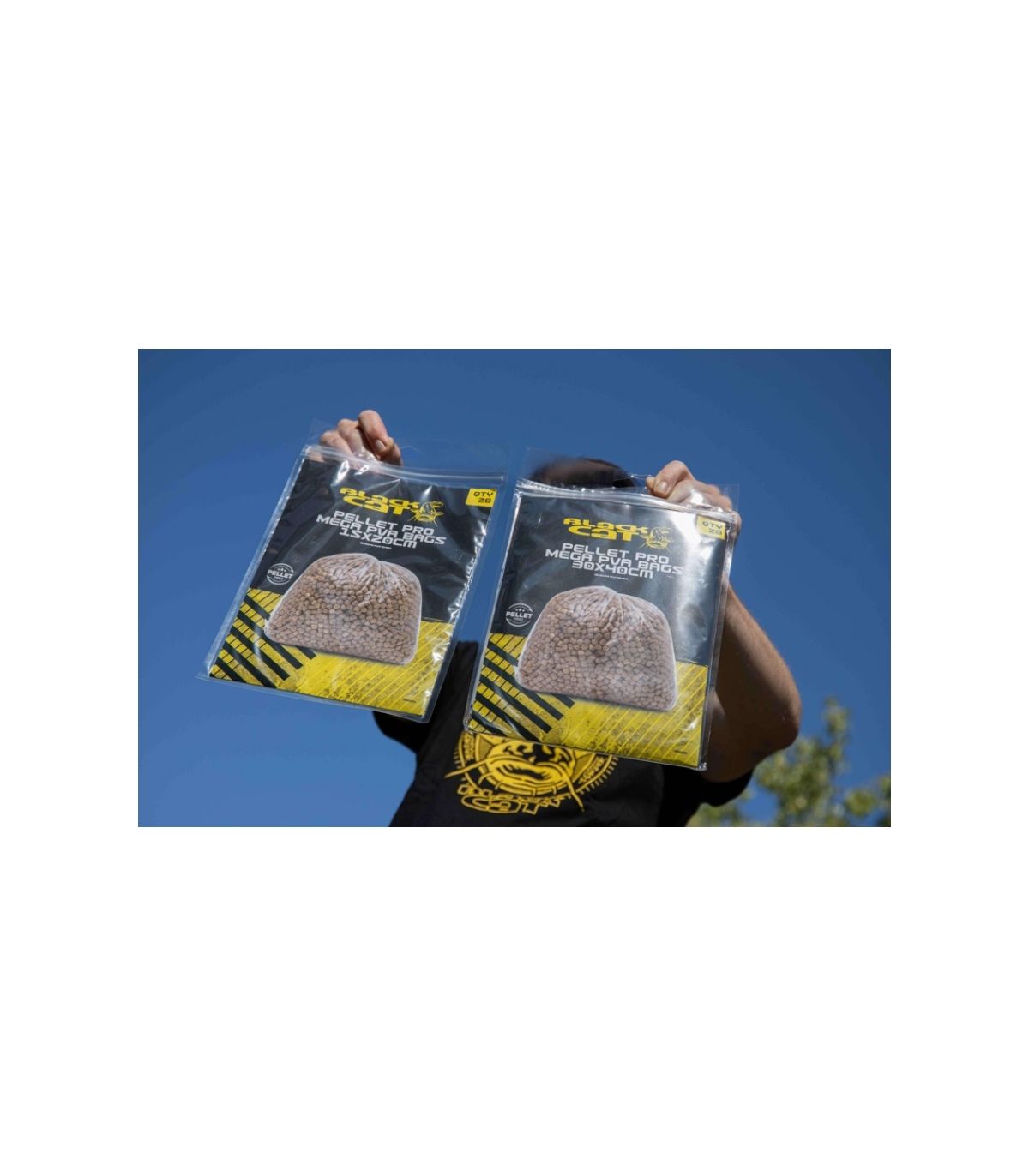 Las Black Cat Pellet Pro Mega PVA Bags 30x40cm han sido diseñadas pensando en los pescadores que buscan máxima eficacia y precisión en sus lanzamientos