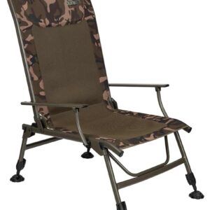 Fox Silla Duralite Recliner Arm Chair diseñada para ofrecer la máxima comodidad y ligereza en tus jornadas de pesca o actividades al aire libre.