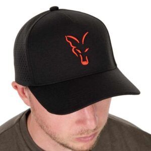 La Fox Gorra de Béisbol Negro-Naranja combina comodidad, estilo y practicidad, convirtiéndose en el accesorio ideal tanto para la pesca como para diario.