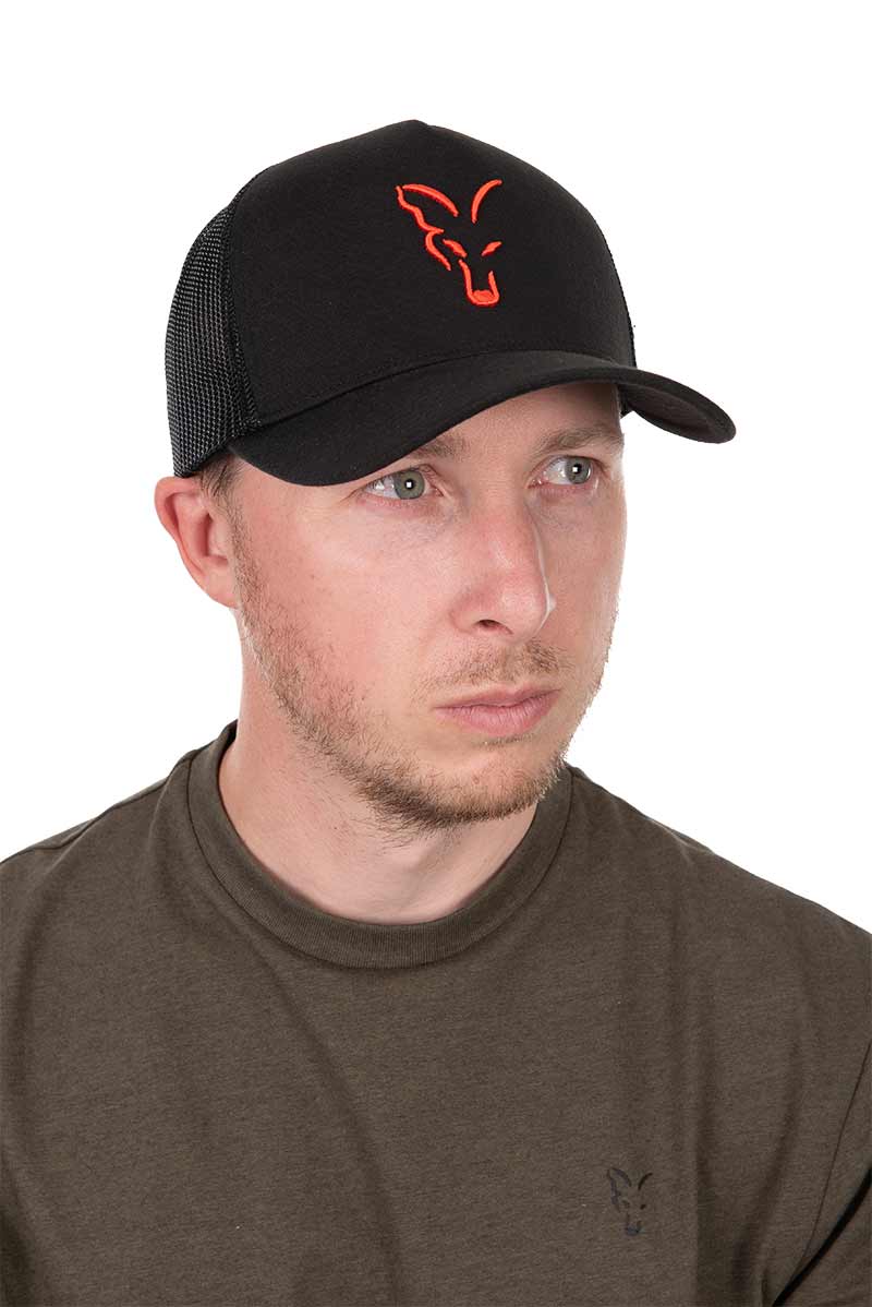 La Fox Gorra de Béisbol Negro-Naranja combina comodidad, estilo y practicidad, convirtiéndose en el accesorio ideal tanto para la pesca como para diario.