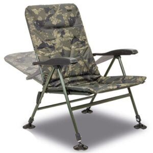 La Solar Tackle UnderCover Camo Recliner Chair combina el diseño probado de las exitosas sillas SP y Bankmaster con el inconfundible estilo UnderCover Camo