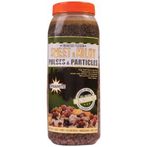 Las Dynamite Baits Frenzied Sweet & Milky Pulses & Particles 2.5L ofrecen una mezcla de partículas naturales cuidadosamente elaborada.