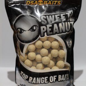 Los DsaBaits Boilies Sweet Peanut 900g perfectos para los pescadores que buscan un cebo natural, visualmente llamativo y con una atracción irresistible.