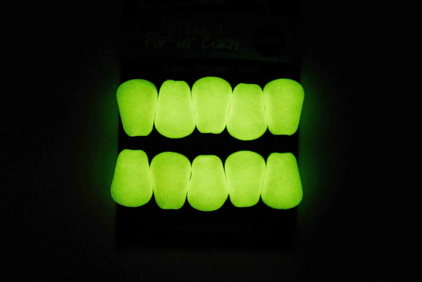 Forgotten Flavours Niteglo GLOW in the dark pop-up corn (floating) - On Point - Imagen 3