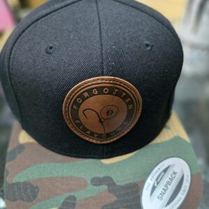 Forgotten Flavours Gorra Snapback con logo Pico de Camuflaje y negro