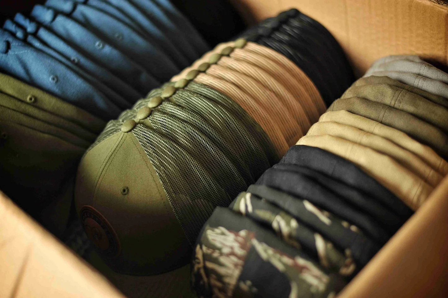 Forgotten Flavours Gorra Snapback con logo Pico de Camuflaje y negro - Imagen 3